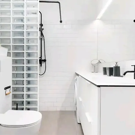 Free Indoor Private Parking Old Town Basanavicius Park & Balcony Apartment Vilnius