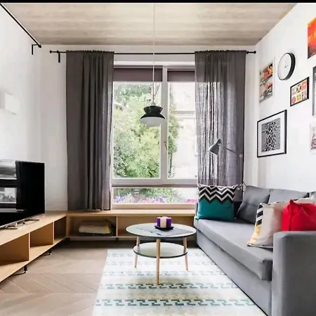 Brand New Old Town Park & Balcony Apartment Vilnius