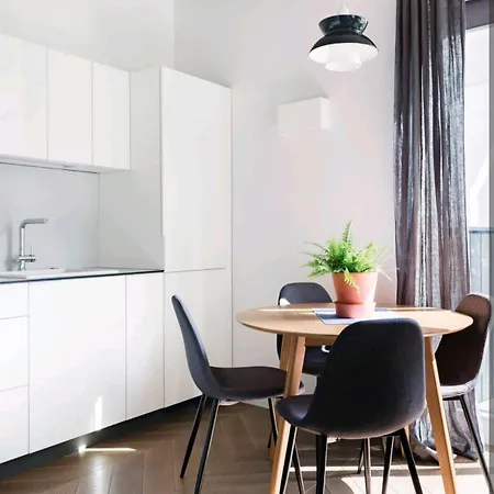 Brand New Old Town Park & Balcony Apartment Vilnius